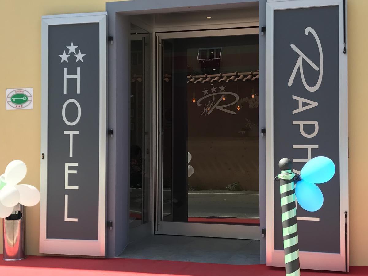 Hotel Raphael บอร์ดิเกรา ภายนอก รูปภาพ