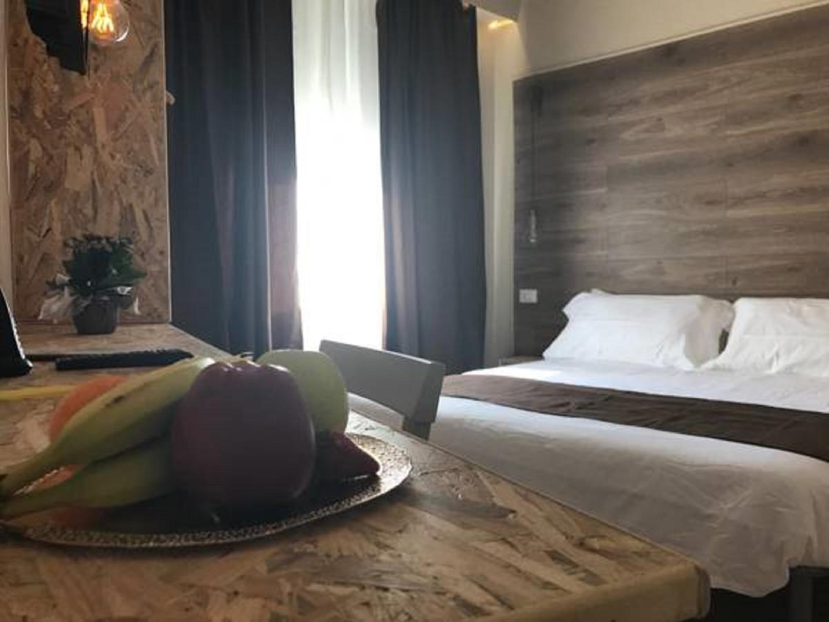 Hotel Raphael บอร์ดิเกรา ภายนอก รูปภาพ