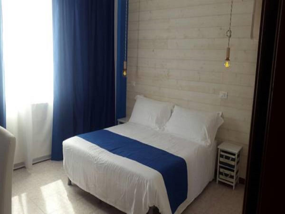 Hotel Raphael บอร์ดิเกรา ภายนอก รูปภาพ