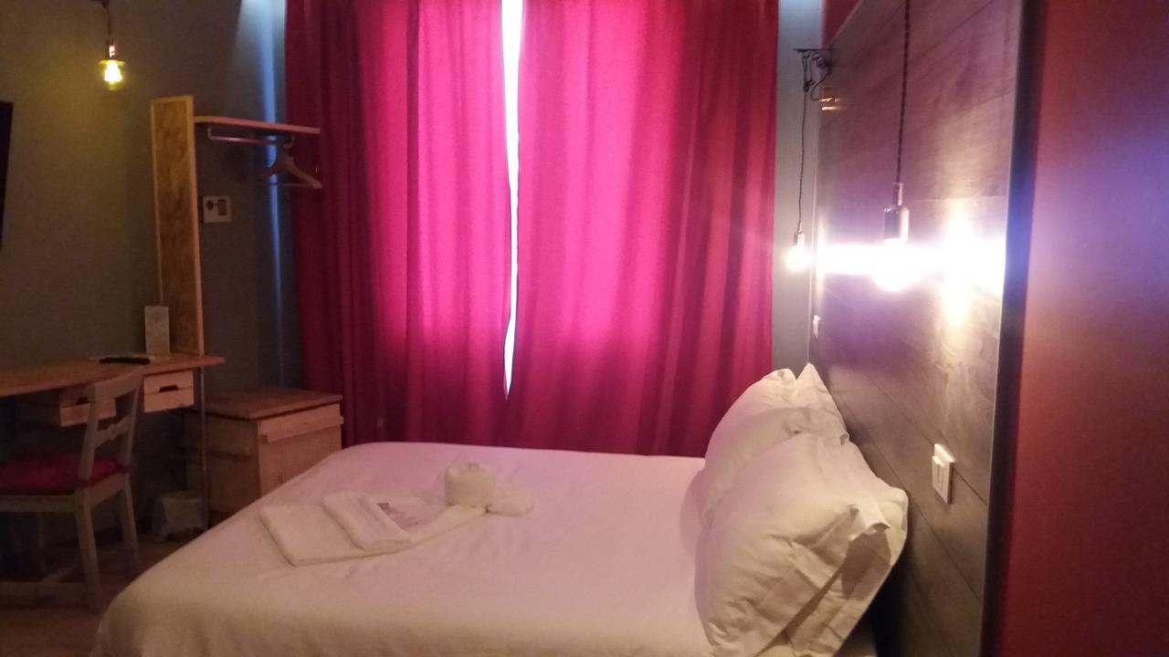 Hotel Raphael บอร์ดิเกรา ภายนอก รูปภาพ
