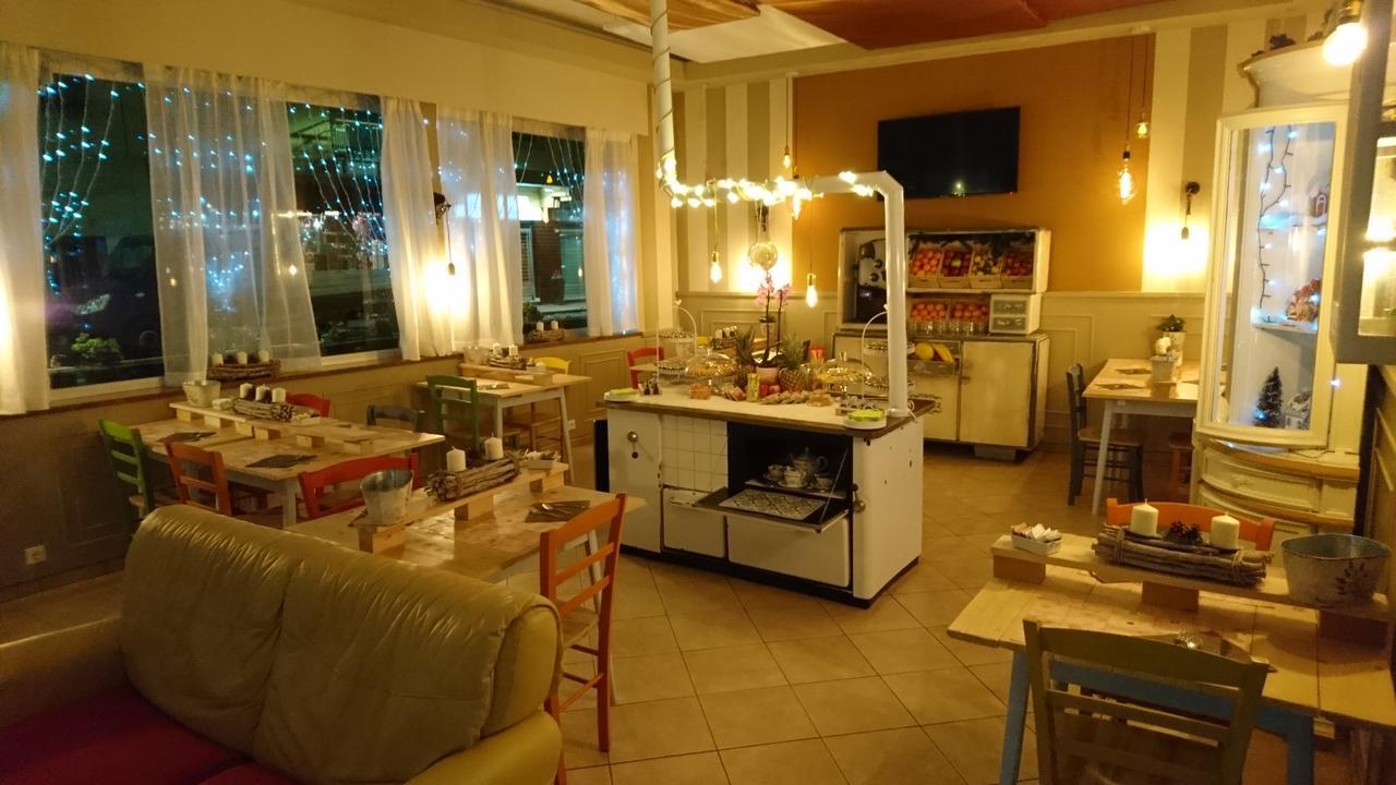 Hotel Raphael บอร์ดิเกรา ภายนอก รูปภาพ